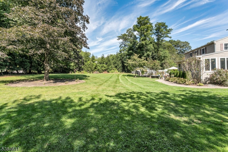 28 Franklin Dr