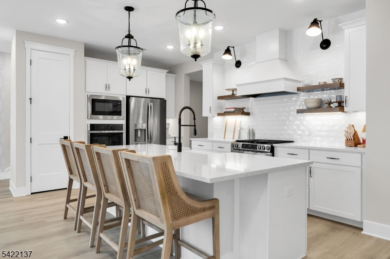 103 Honeysuckle Ln 815