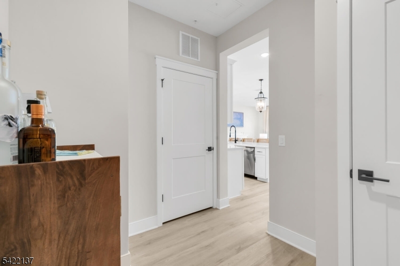 103 Honeysuckle Ln 815