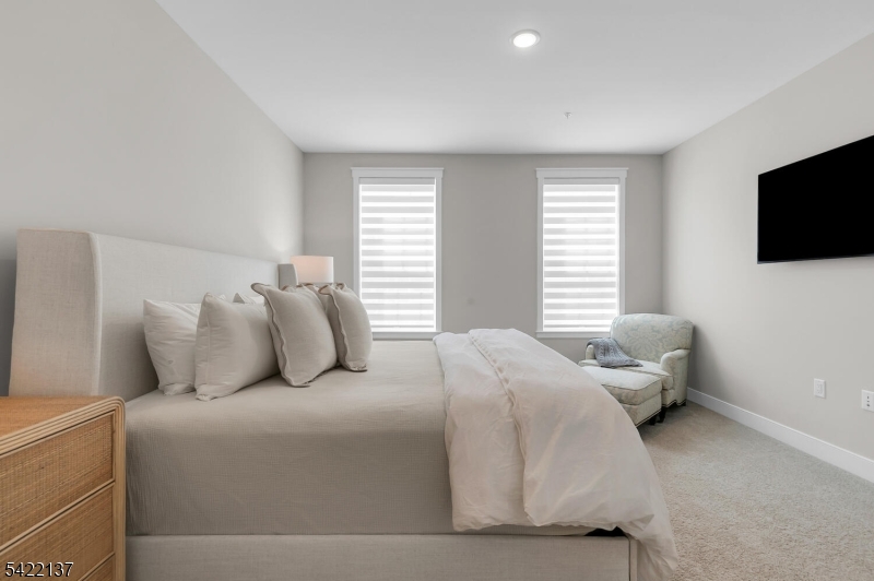 103 Honeysuckle Ln 815