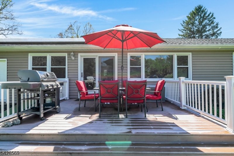 492 King George Rd