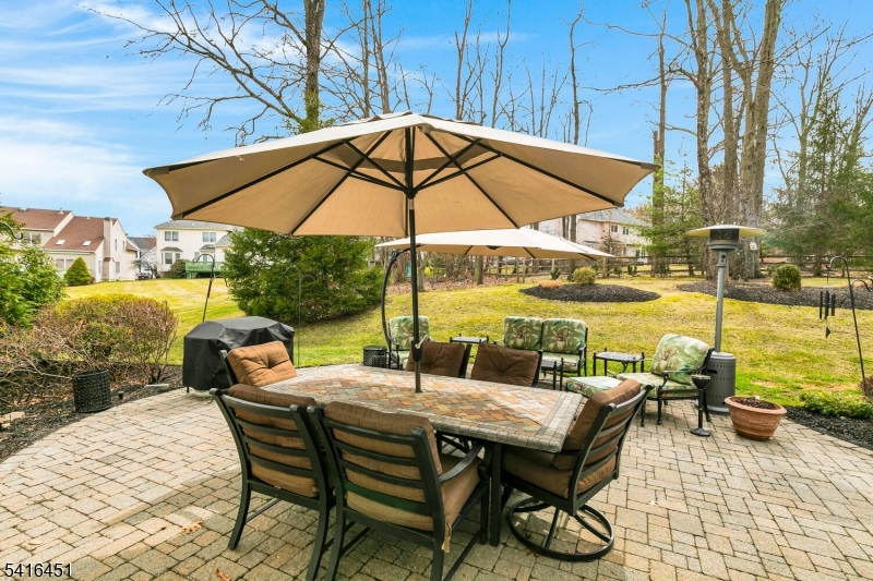 1 Vanderveer Dr