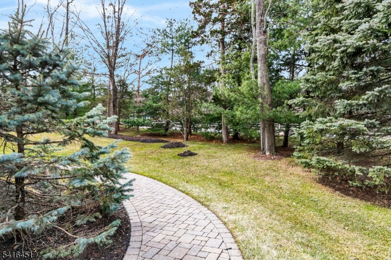 1 Vanderveer Dr