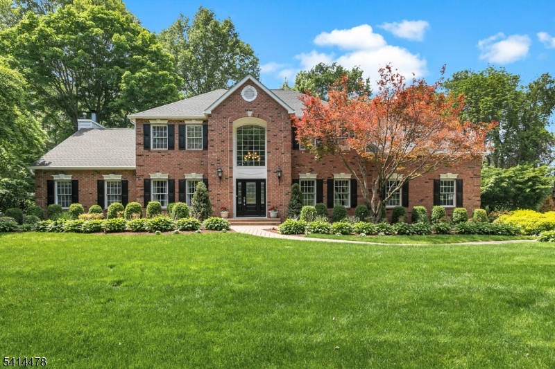 33 Saint Nickolas Way