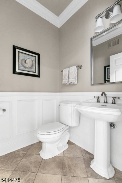 33 Saint Nickolas Way