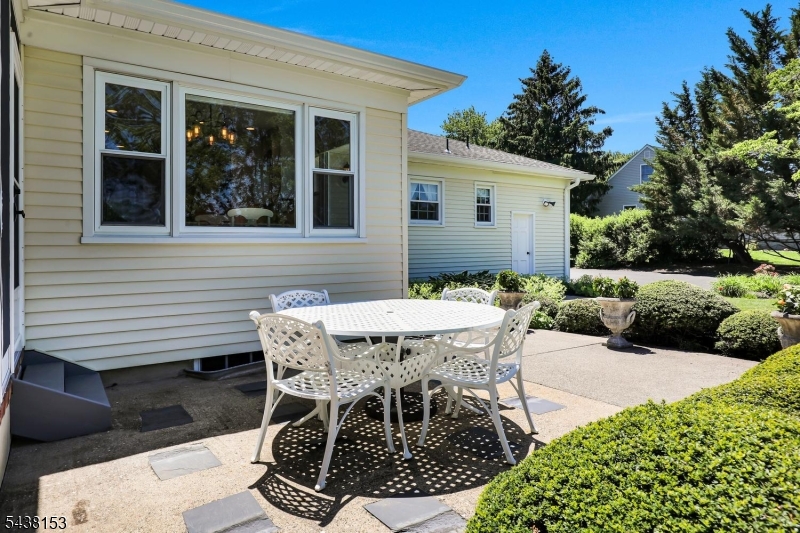 80 Juniper Way