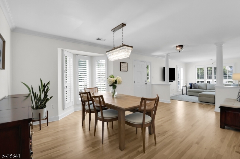 10 Raleigh Ct