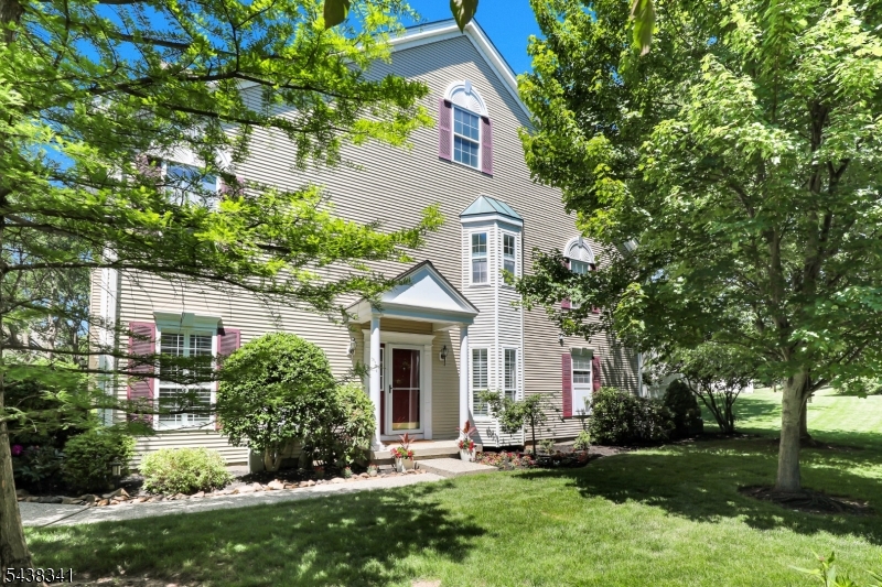 10 Raleigh Ct