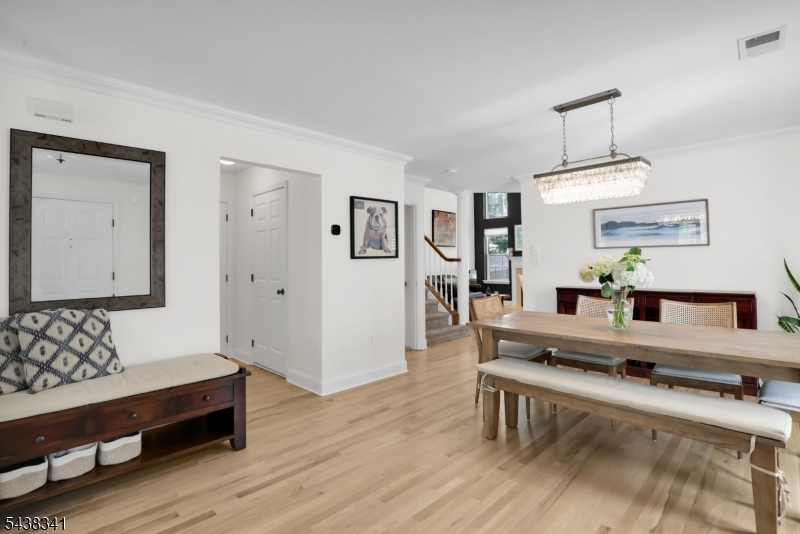 10 Raleigh Ct