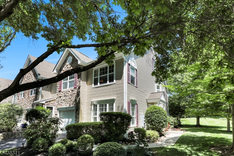 10 Raleigh Ct