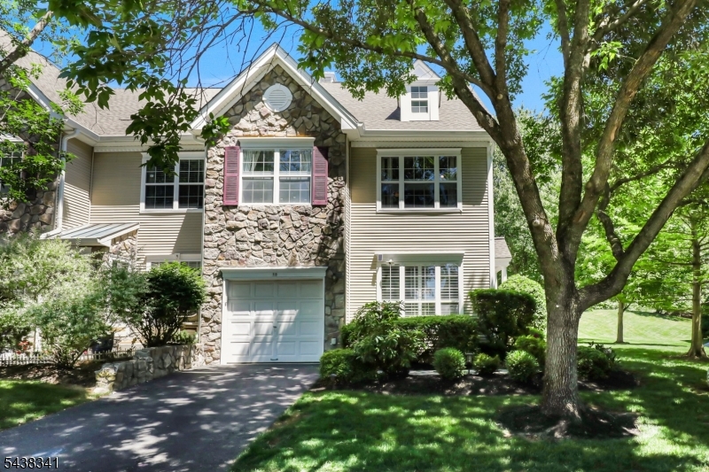 10 Raleigh Ct