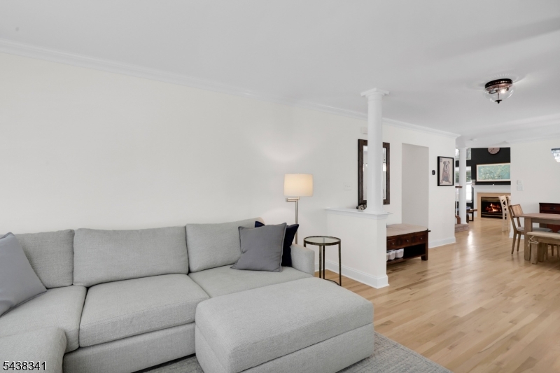 10 Raleigh Ct