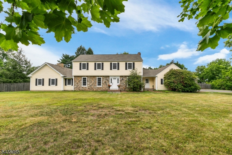 1265 Mount Airy Rd