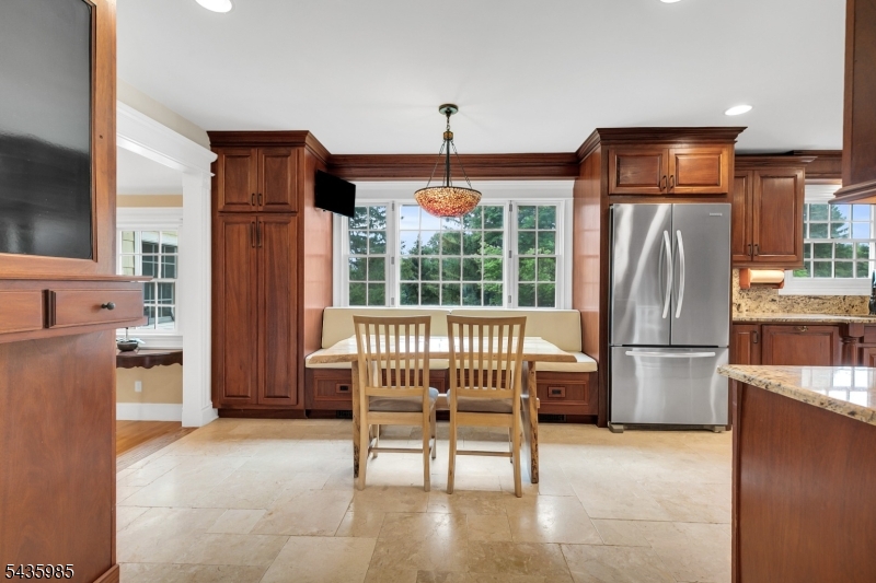 1265 Mount Airy Rd
