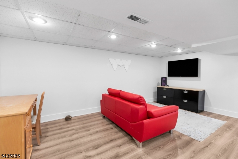 1265 Mount Airy Rd