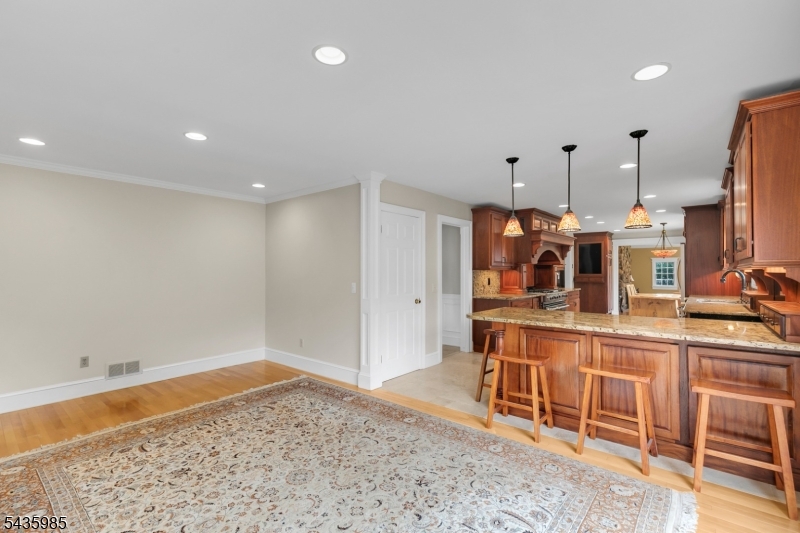1265 Mount Airy Rd