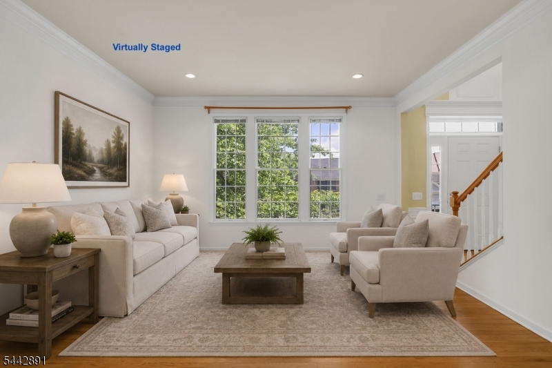16 Bedford Dr