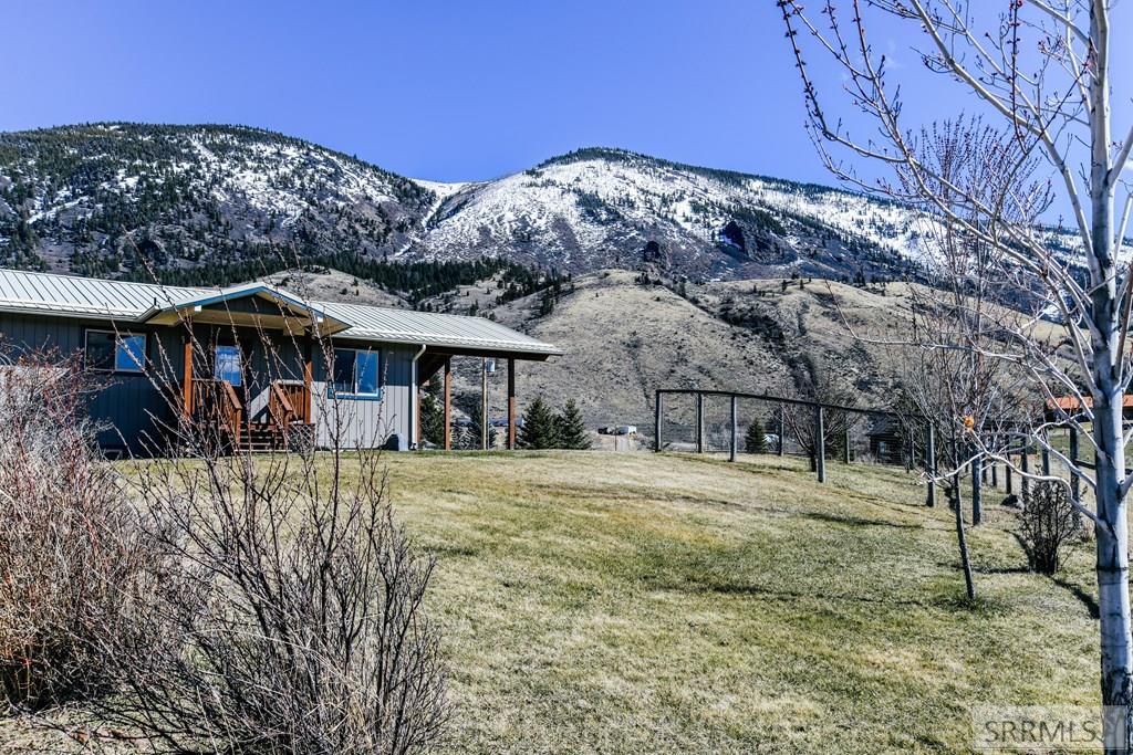 33 N Primrose Drive