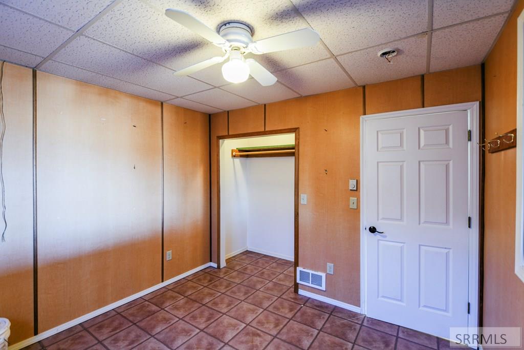33 N Primrose Drive