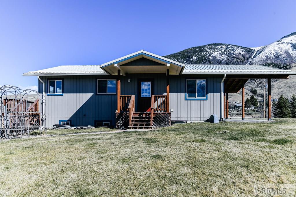 33 N Primrose Drive