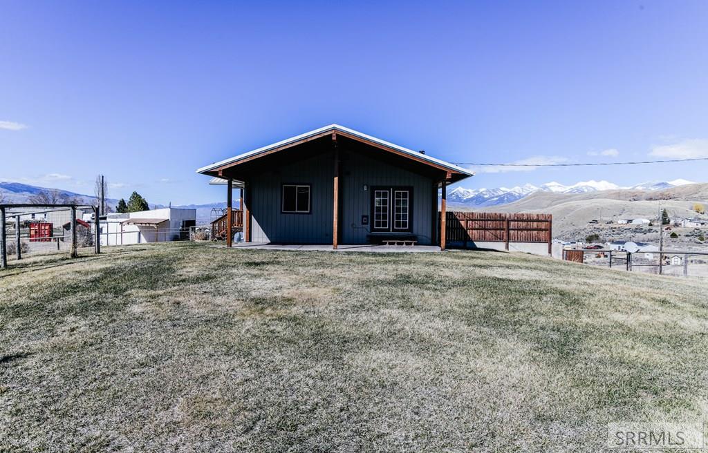 33 N Primrose Drive