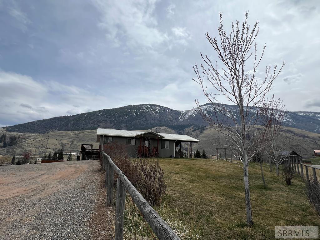 33 N Primrose Drive