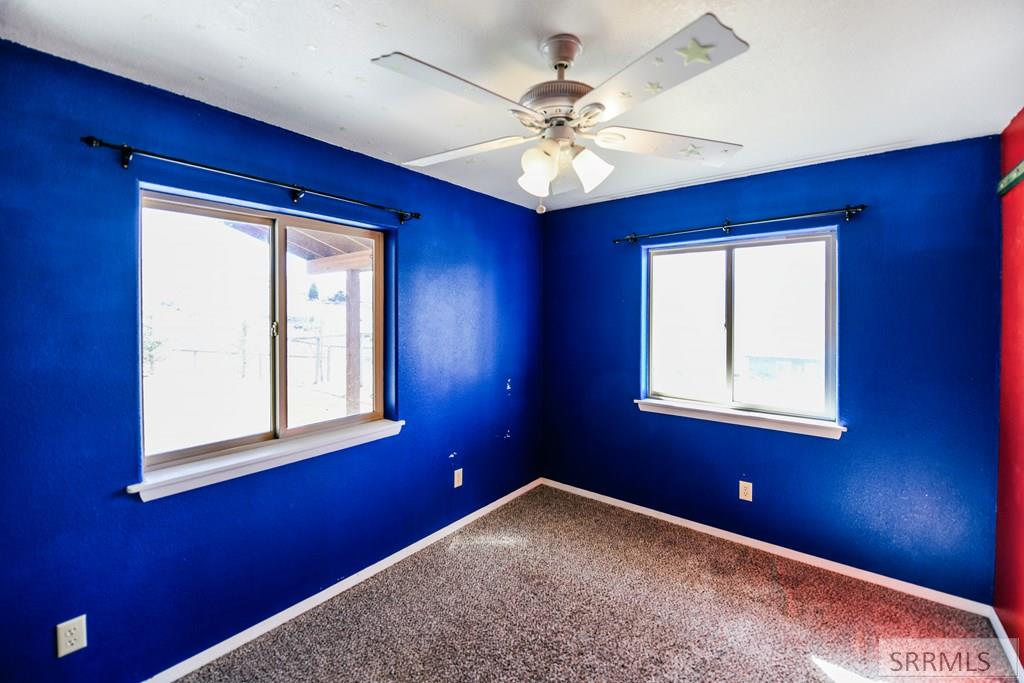 33 N Primrose Drive
