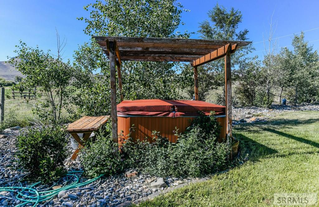 73 Mcdevitt Creek Road