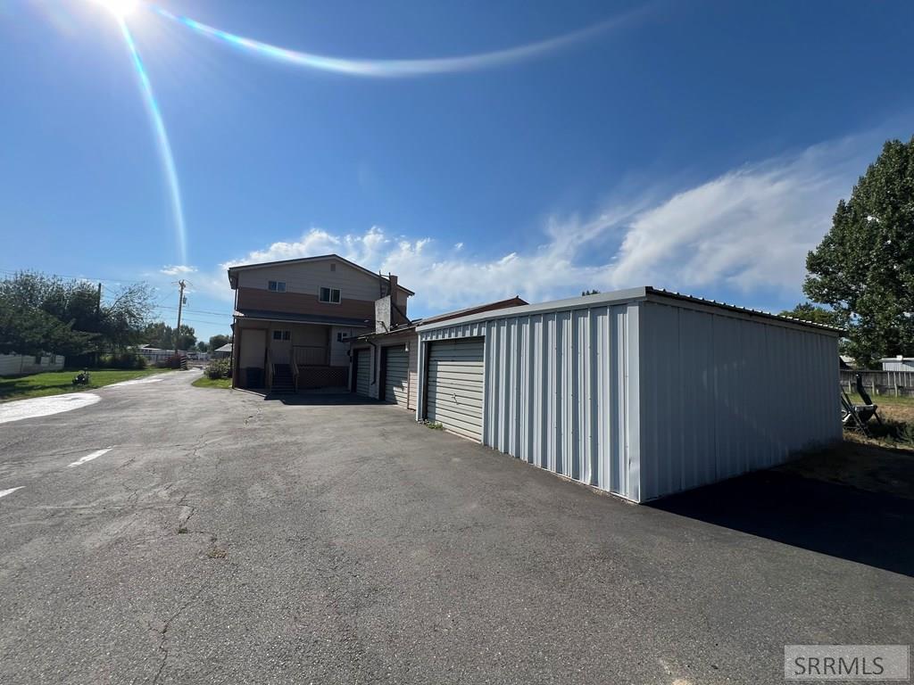 322 N St Charles Street