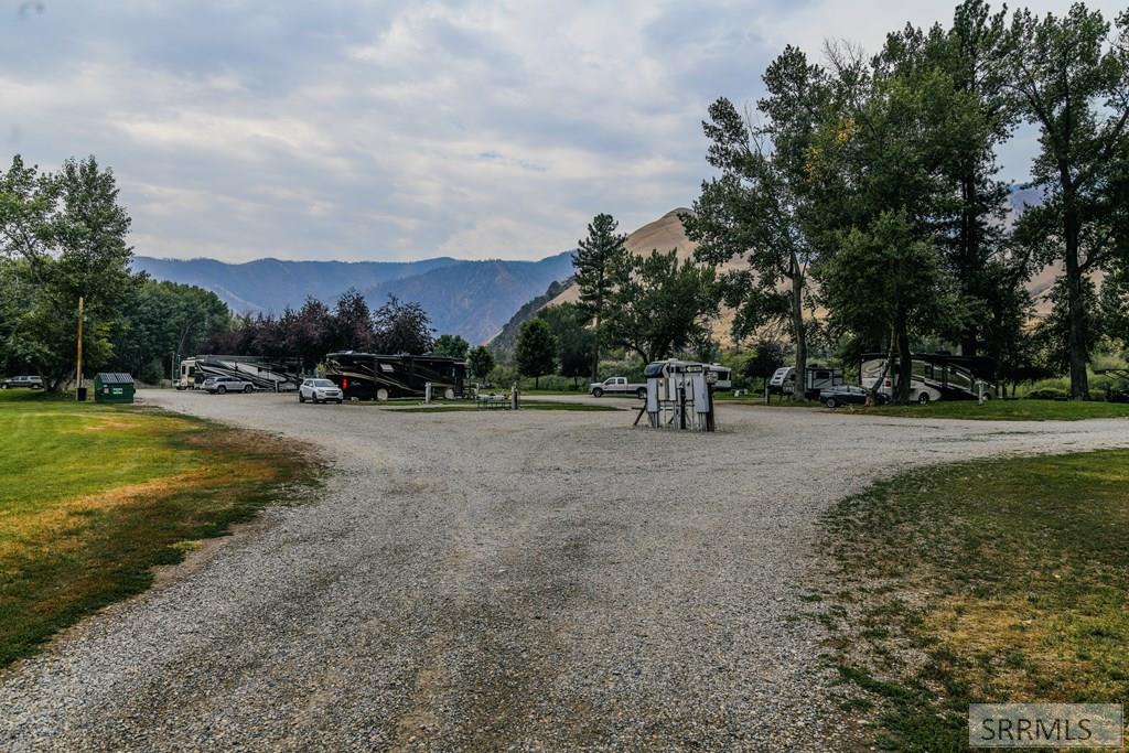 1826 N Hwy 93