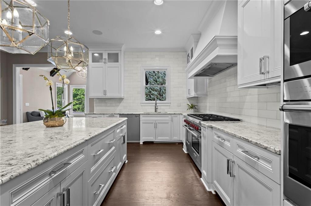 490 Belada Boulevard