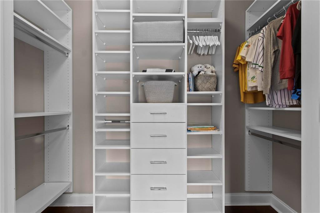 490 Belada Boulevard