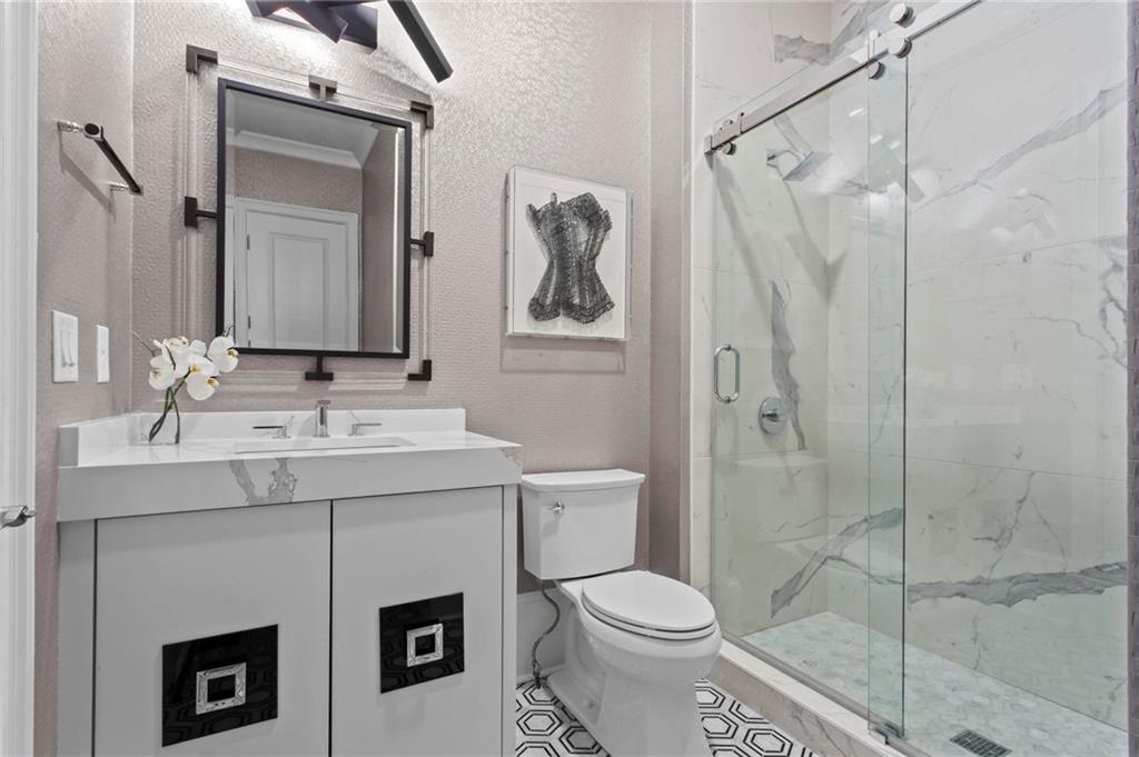 490 Belada Boulevard