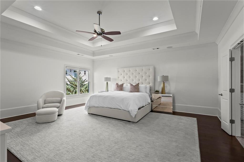 490 Belada Boulevard