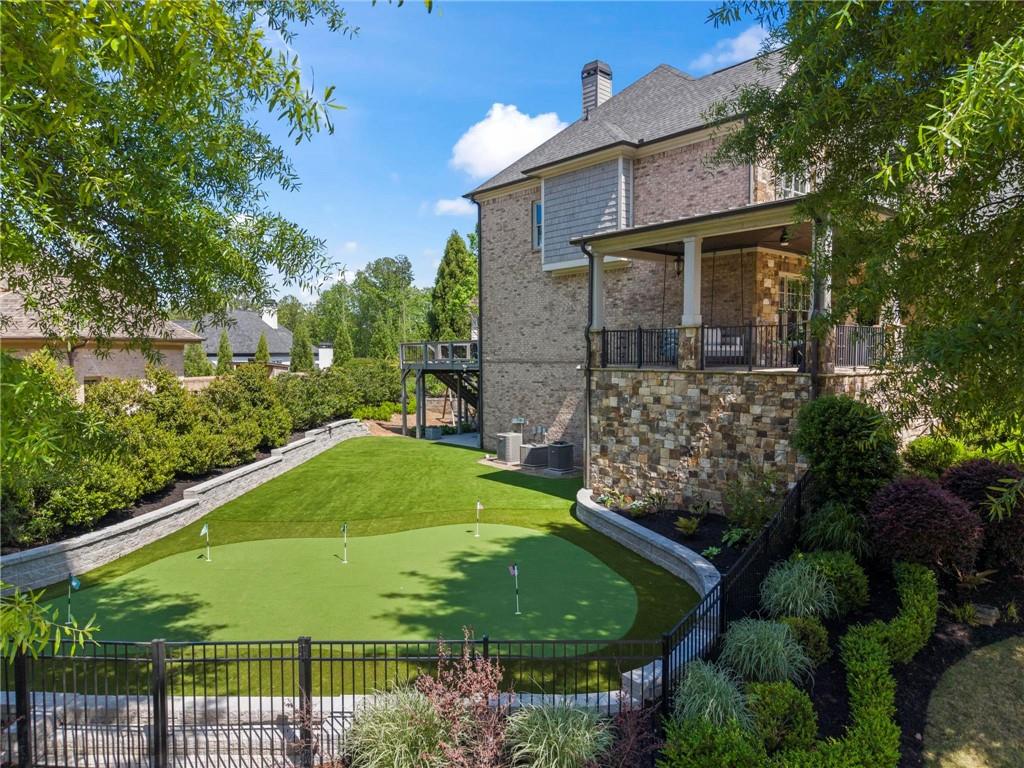 490 Belada Boulevard