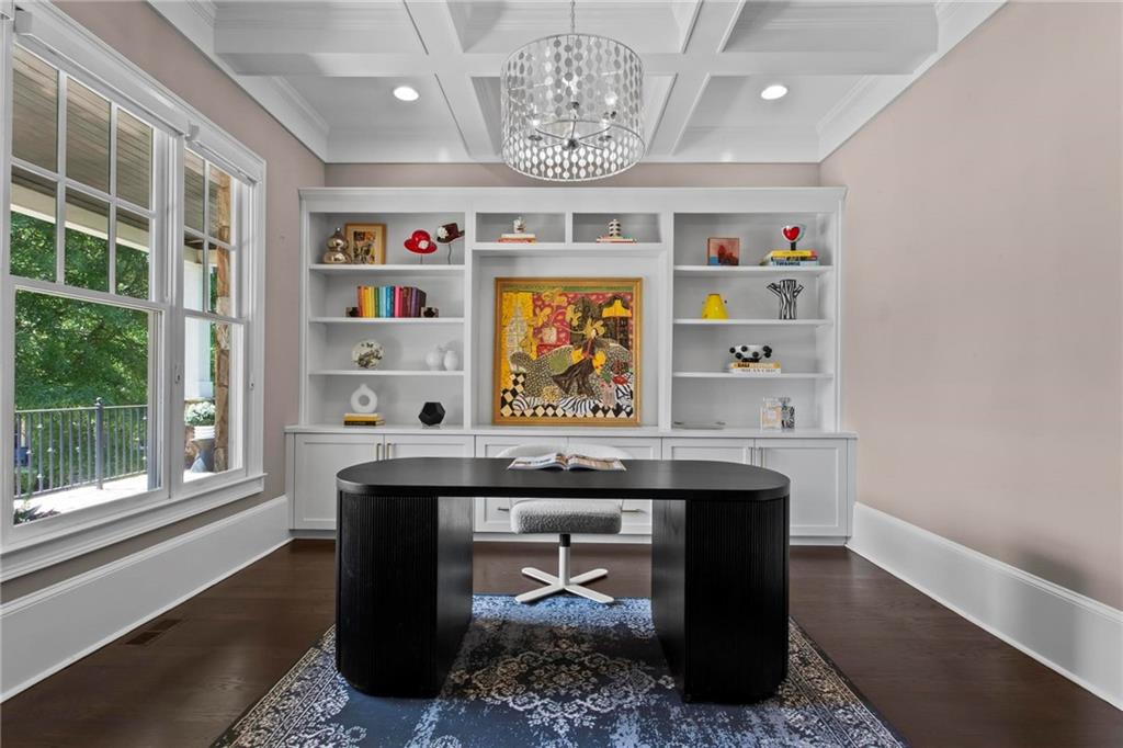 490 Belada Boulevard