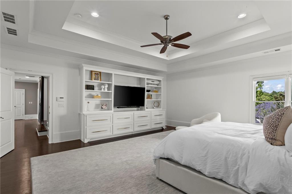 490 Belada Boulevard