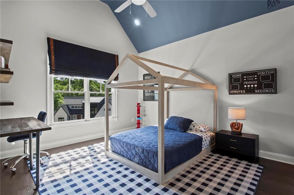 490 Belada Boulevard