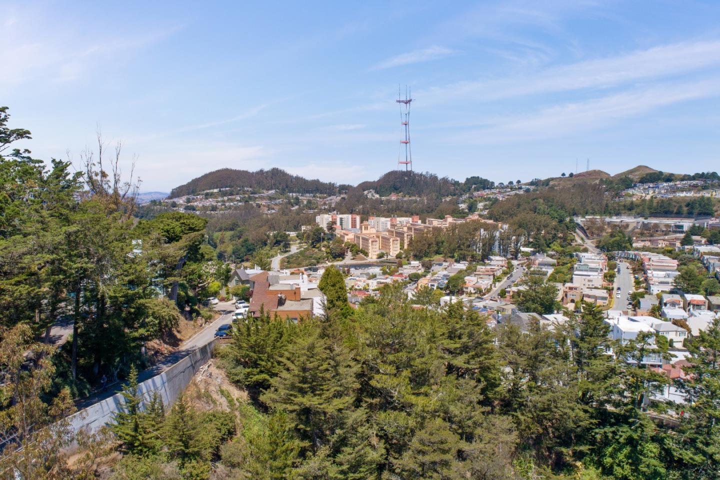 285 Edgehill WAY