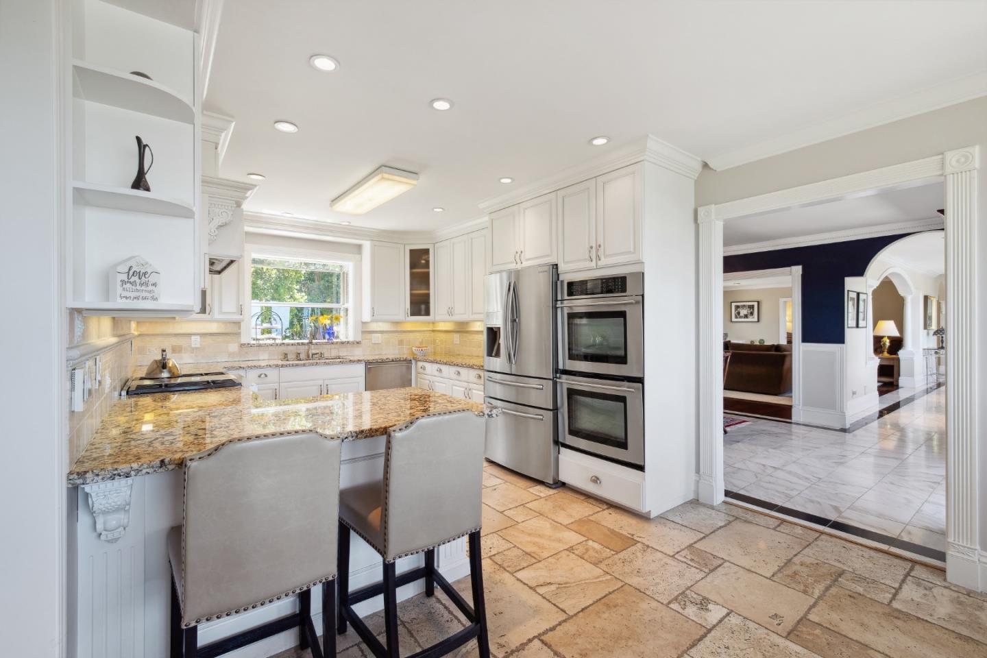 2500 Summit DR