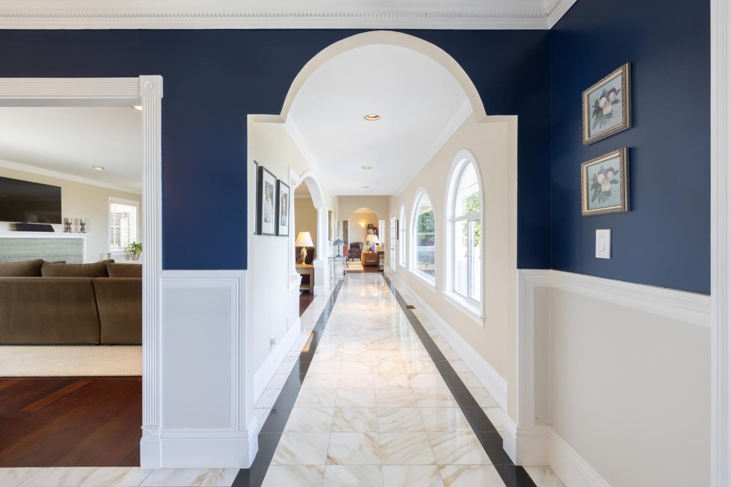 2500 Summit DR