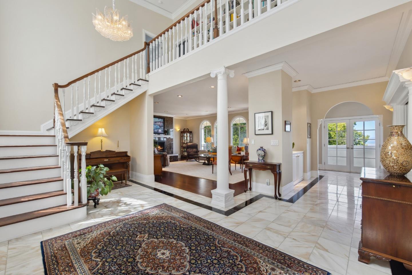 2500 Summit DR