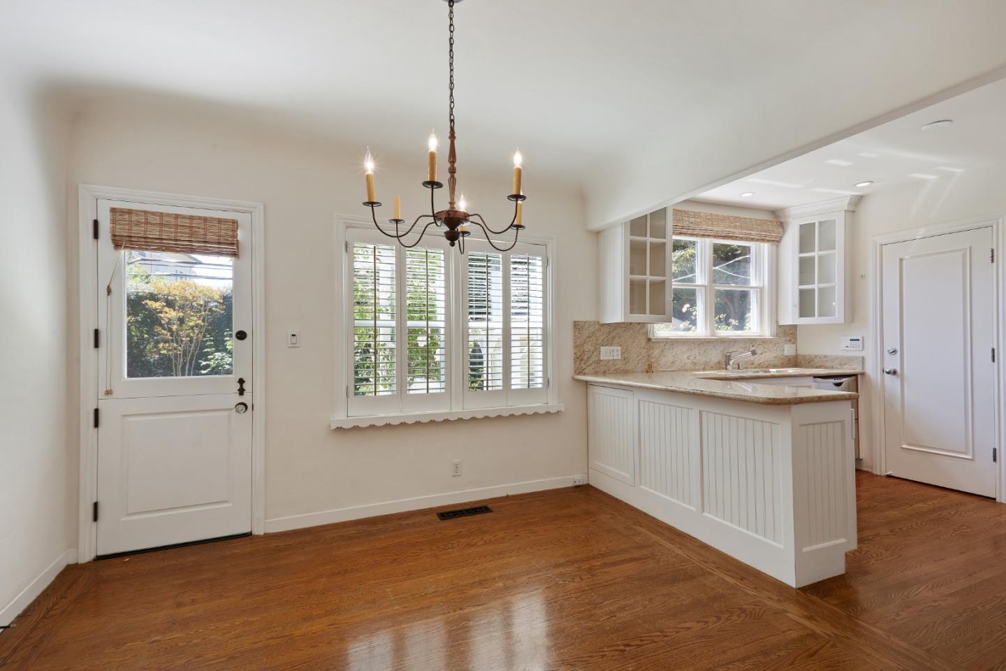 501 Avila RD