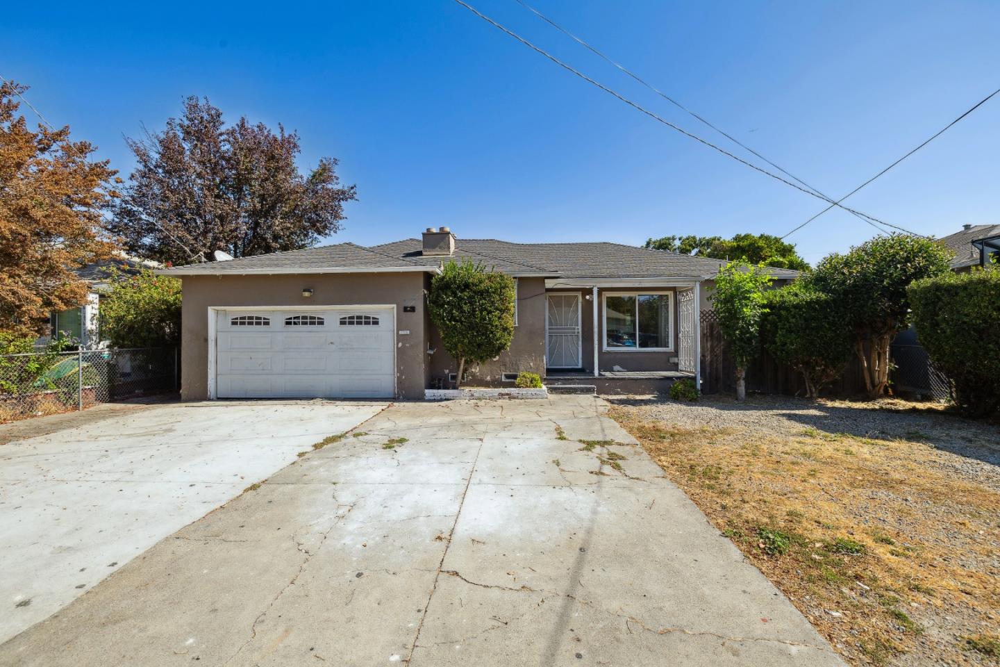224 Wisteria DR