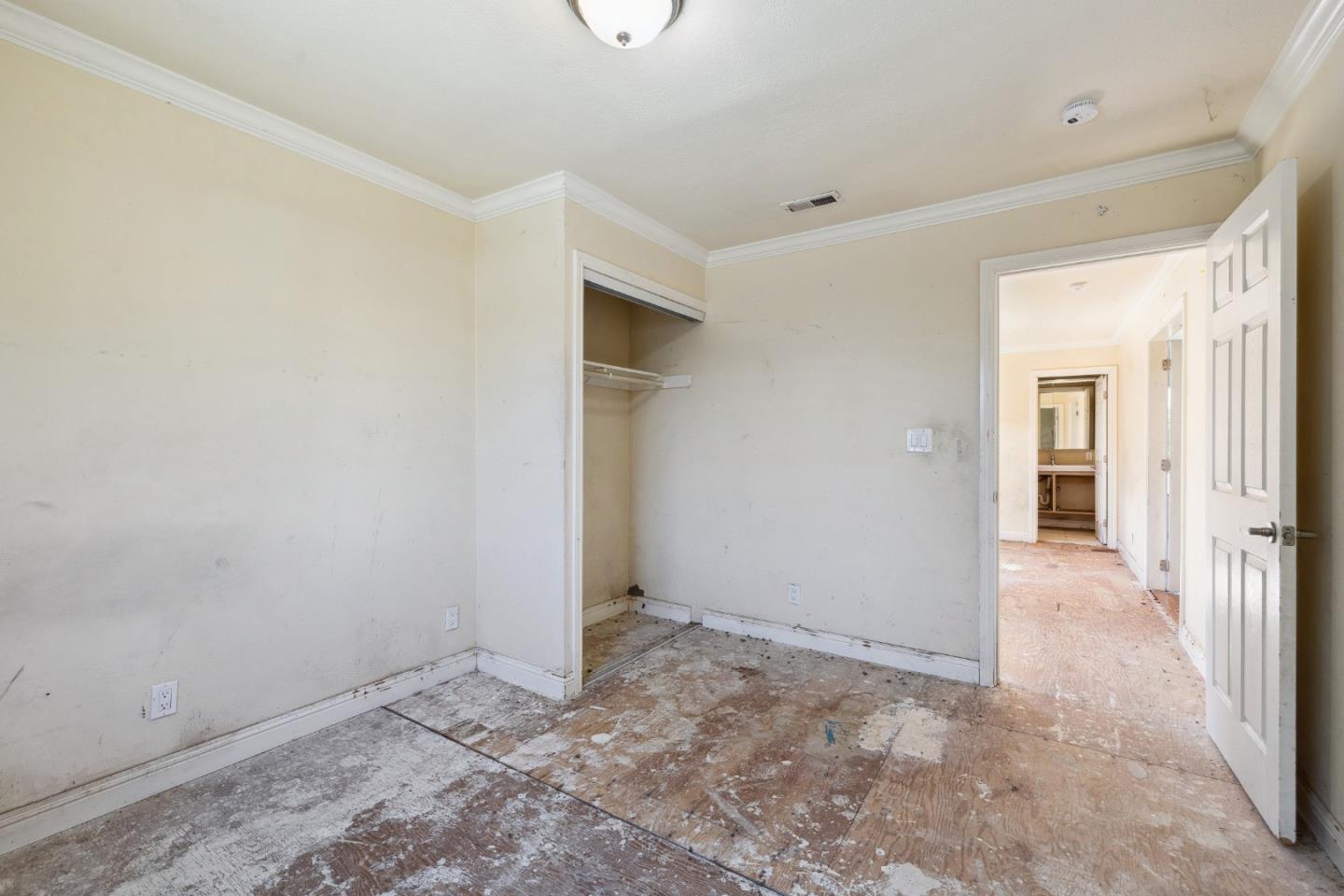 224 Wisteria DR