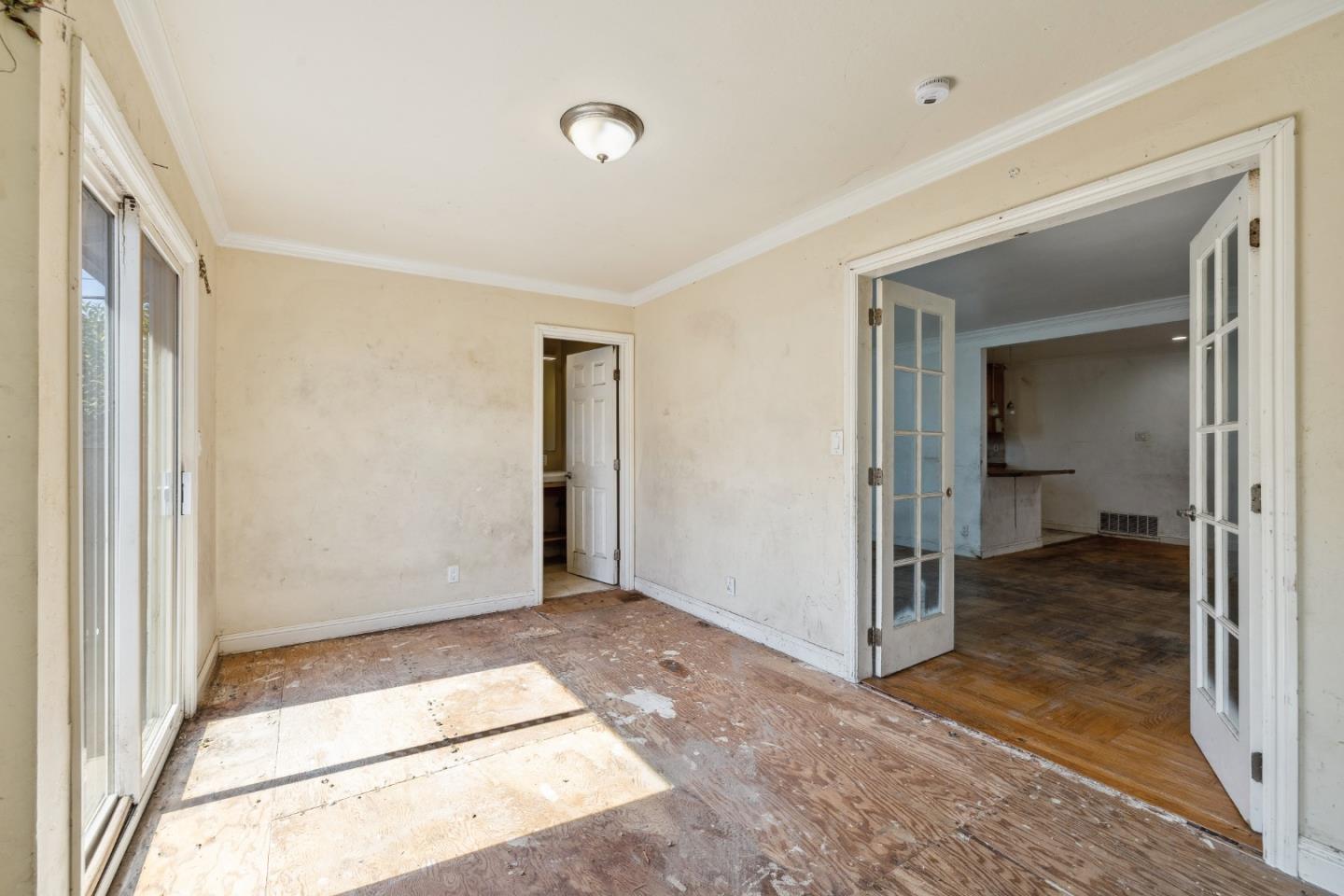 224 Wisteria DR