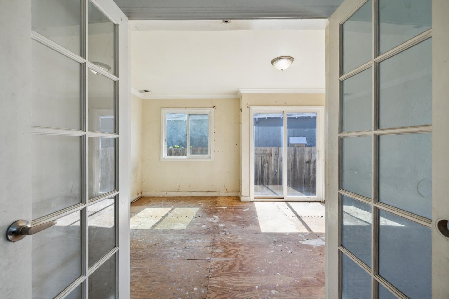 224 Wisteria DR