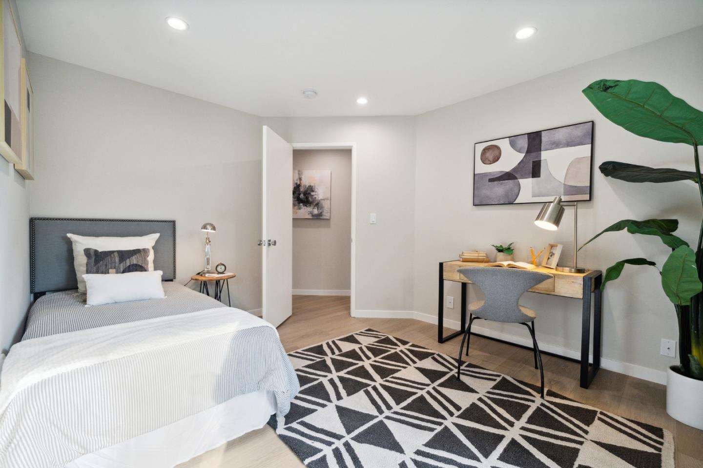 1551 Southgate AVE 223