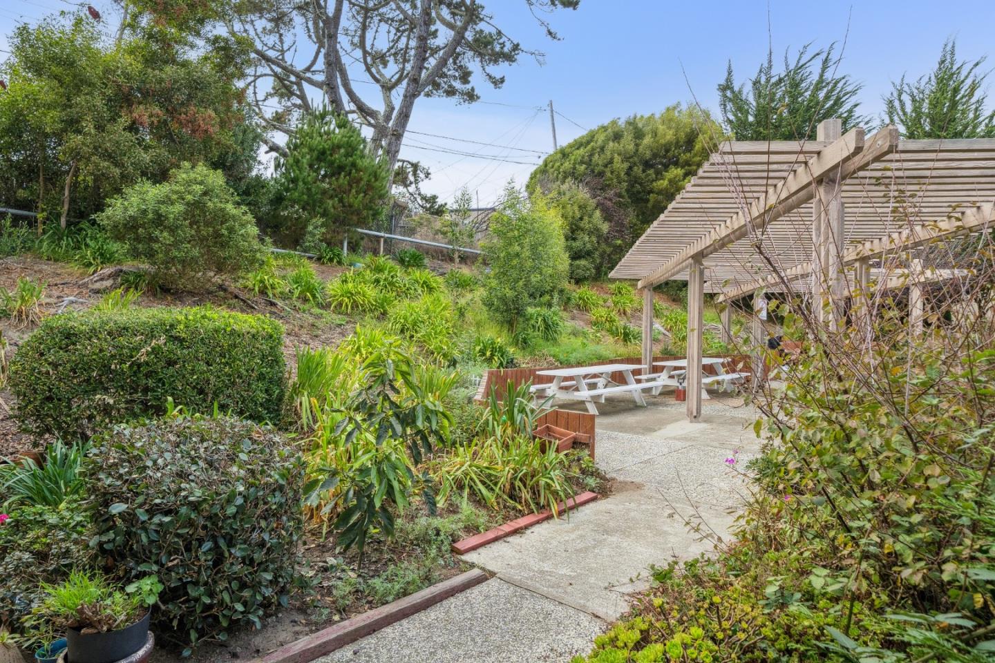 1551 Southgate AVE 223