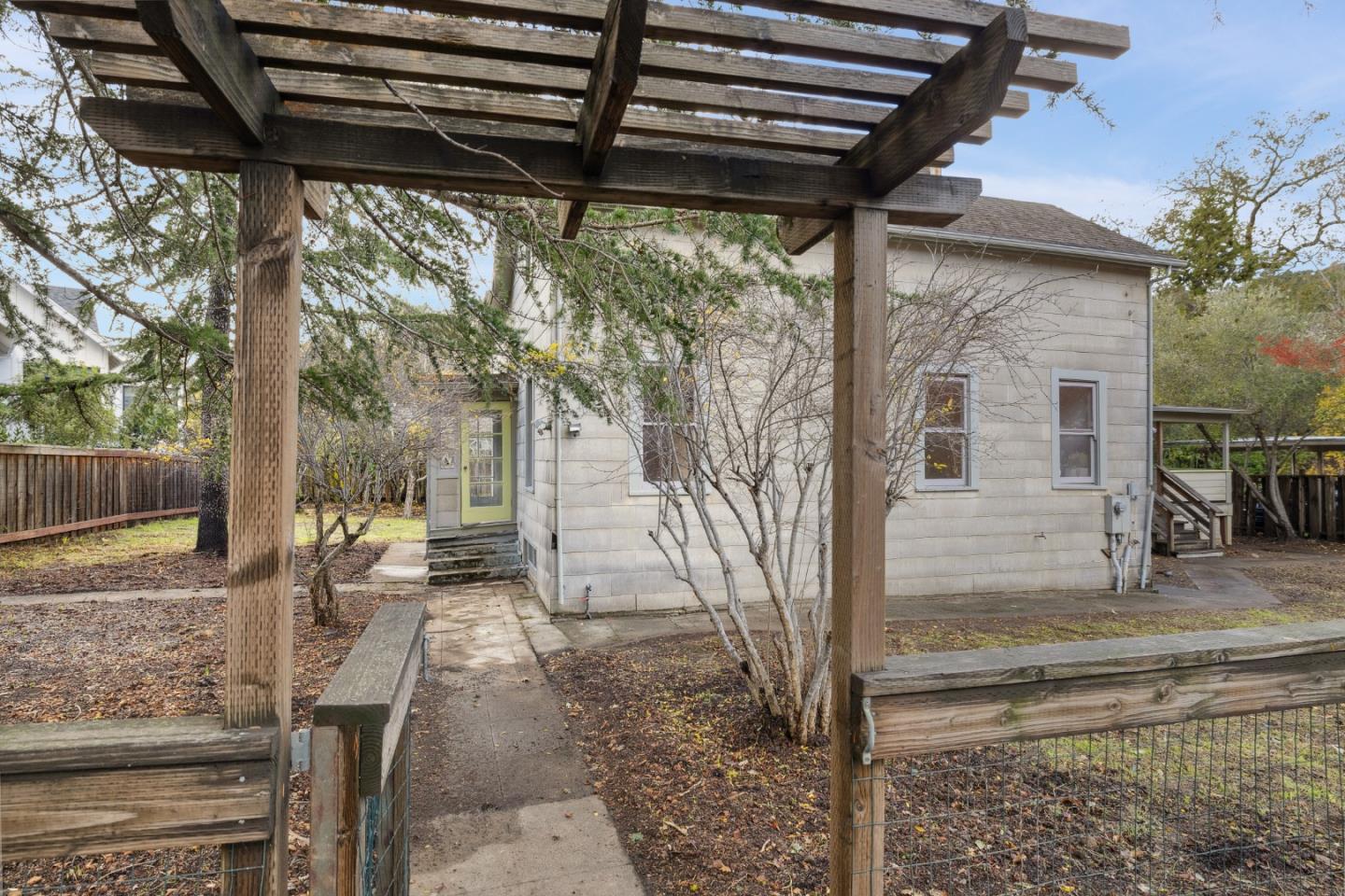 9 Olema RD
